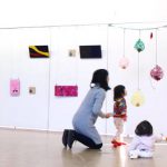 親子で気軽に楽しめる！伊勢琴子さんの「あそべるART」展おでかけレポート