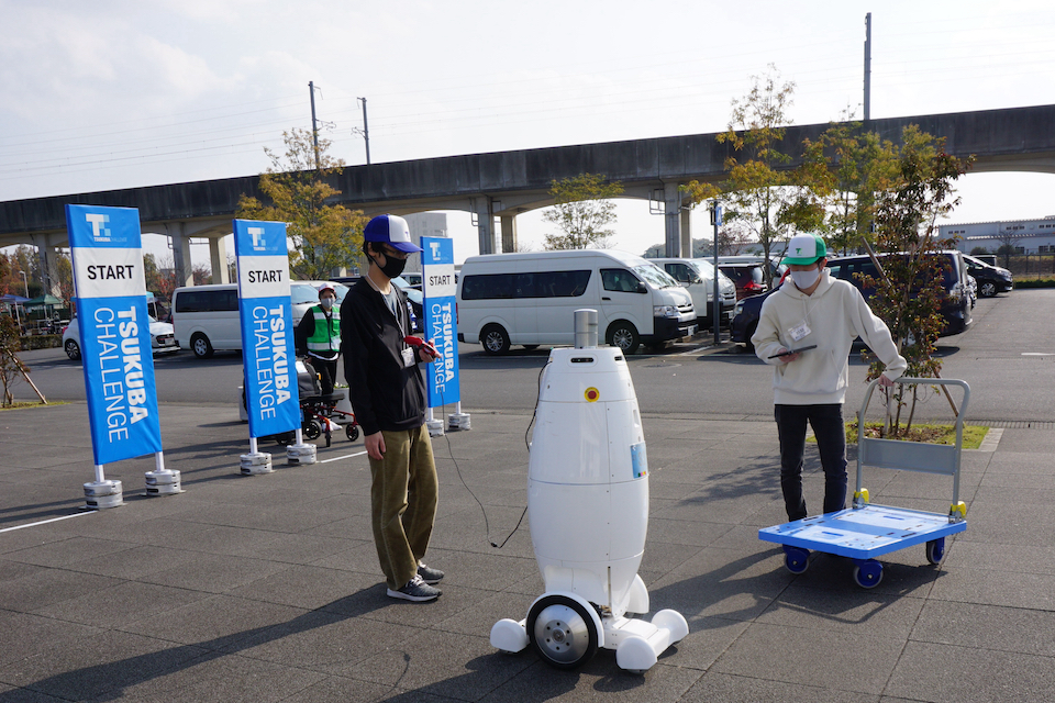 人とロボットが行き交う街へ「つくばチャレンジ」